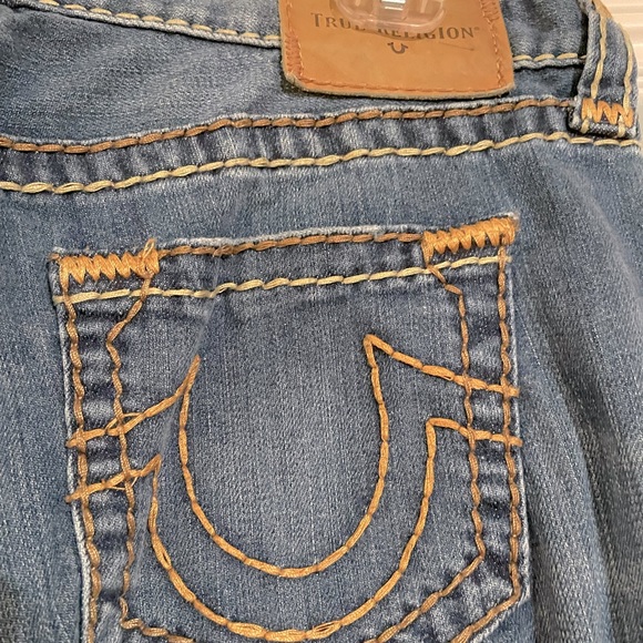 True Religion Boyfriend Jeans - Picture 4 of 7